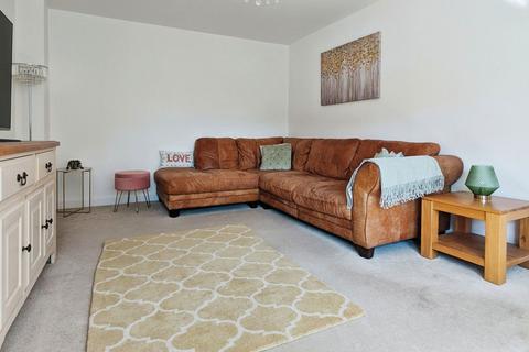 35 Cecil Griffiths Close, Tonna, Neath, SA11 3FF