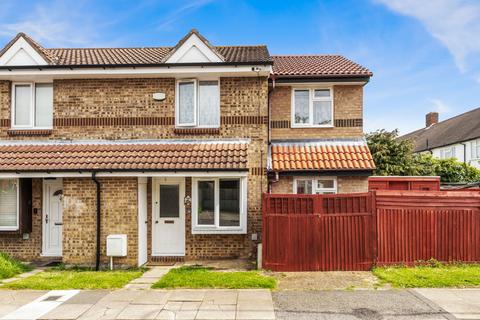 2 bedroom semi-detached house for sale, Berkshire Way, Mitcham CR4