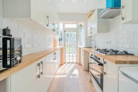 35 Fernlea Road, Mitcham, CR4 2HF