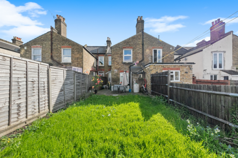 2 bedroom maisonette for sale, Gonville Road, Thornton Heath CR7