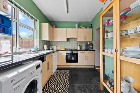 2 bedroom terraced house for sale, Spencer Road, Mitcham CR4