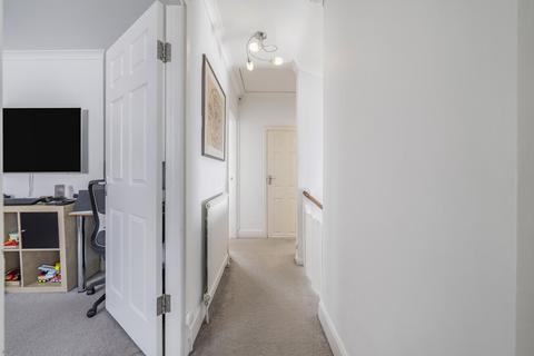 39 Eldertree Way, Mitcham, CR4 1AJ