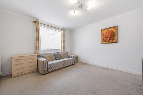 39 Eldertree Way, Mitcham, CR4 1AJ