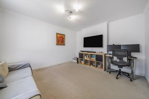 39 Eldertree Way, Mitcham, CR4 1AJ