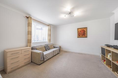 39 Eldertree Way, Mitcham, CR4 1AJ
