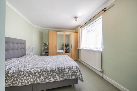 39 Eldertree Way, Mitcham, CR4 1AJ