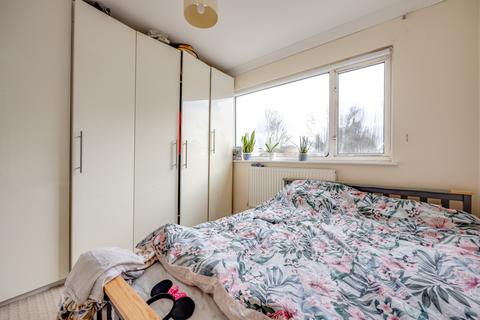 106 Grove Road, Mitcham, CR4 1SB