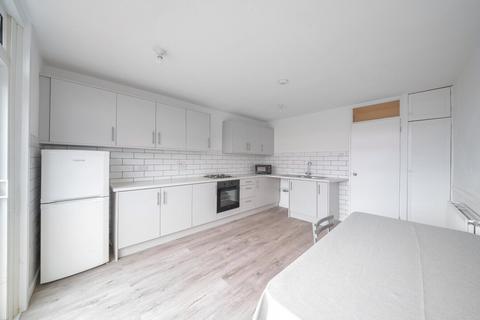 4 bedroom terraced house for sale, Saxonbury Close, Mitcham CR4