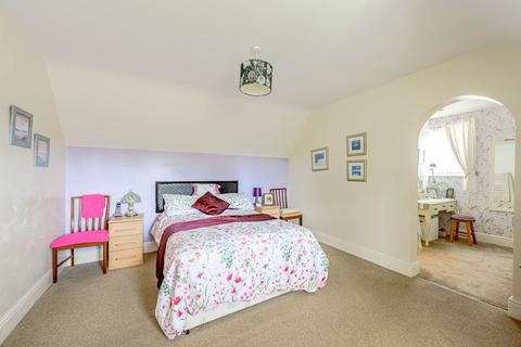 8 Old Road, Longtown, Carlisle, CA6 5TH