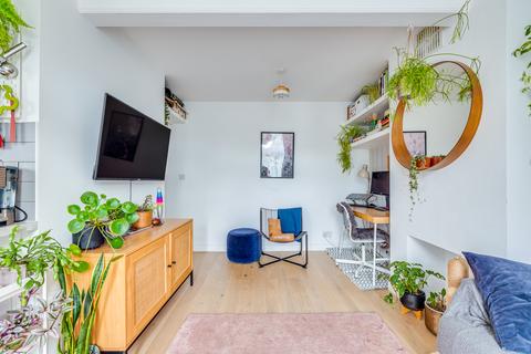 22 Hyde Walk, Morden, SM4 6LR
