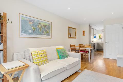 154b Abbotsbury Road, Morden, SM4 5JX