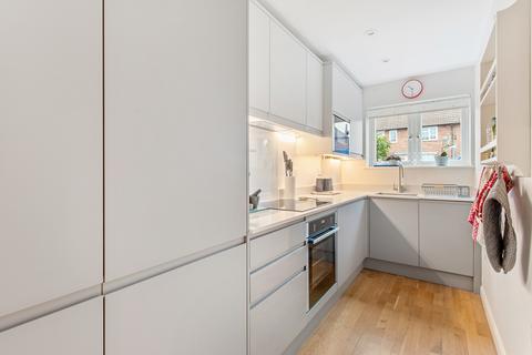 154b Abbotsbury Road, Morden, SM4 5JX