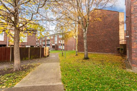 65 Sheldrick Close, London, SW19 2UQ
