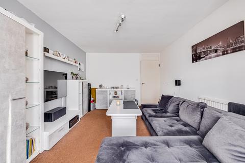 65 Sheldrick Close, London, SW19 2UQ