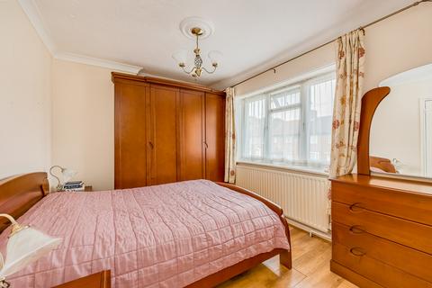 29 Neath Gardens, Morden, SM4 6JN