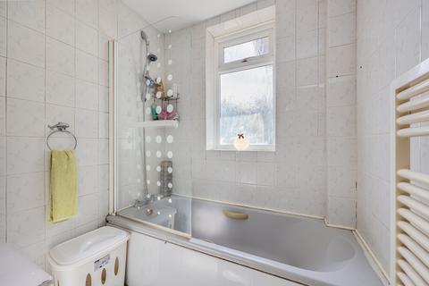 29 Neath Gardens, Morden, SM4 6JN