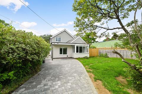 3 bedroom detached house for sale, Ramsdean Road, Petersfield GU32