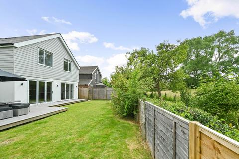 3 bedroom detached house for sale, Ramsdean Road, Petersfield GU32