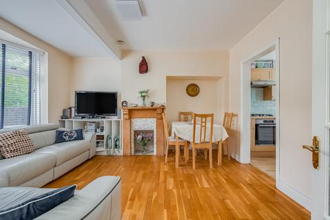 214 Glastonbury Road, Morden, SM4 6PG