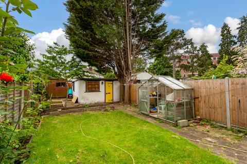 3 bedroom end of terrace house for sale, London Road, Morden SM4