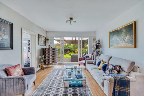 16 Seddon Road, Morden, SM4 6EE