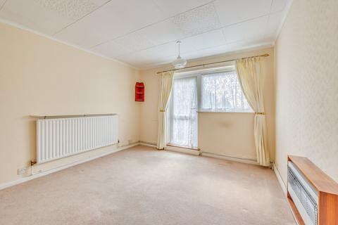 32 Goldcliff Close, Morden, SM4 6PJ
