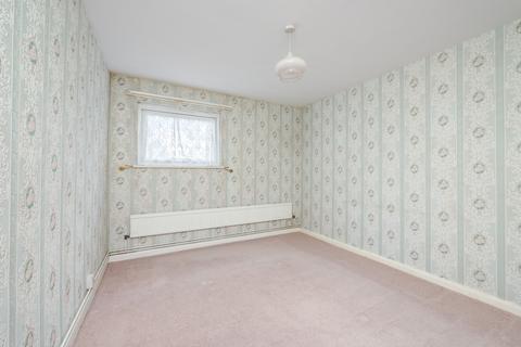 32 Goldcliff Close, Morden, SM4 6PJ