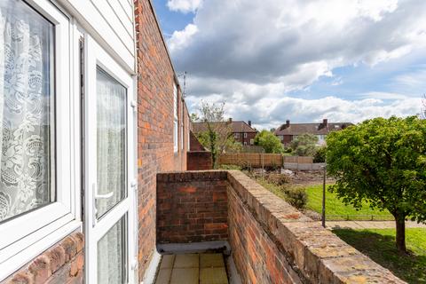 32 Goldcliff Close, Morden, SM4 6PJ