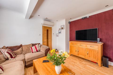 22 Llanthony Road, Morden, SM4 6DX
