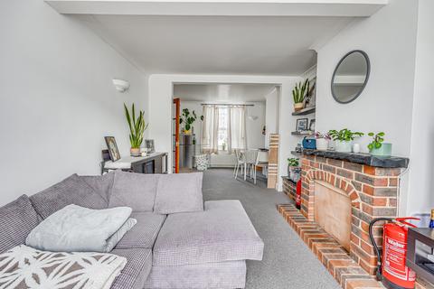 19 Evesham Road, Morden, SM4 6PP