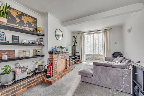 19 Evesham Road, Morden, SM4 6PP
