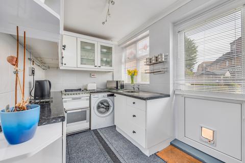 61 Central Road, Morden, SM4 5SD