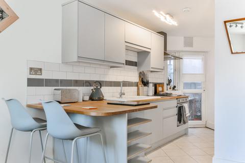 1a Croxden Walk, Morden, SM4 6JY