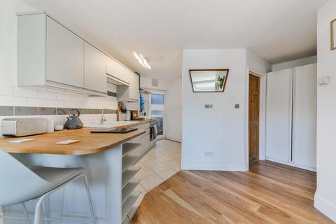 1a Croxden Walk, Morden, SM4 6JY