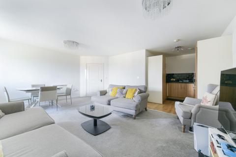 2 bedroom apartment for sale, Schoolgate Drive, Morden SM4