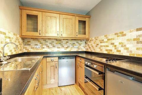1 bedroom apartment for sale, Andridge Court, London SW19
