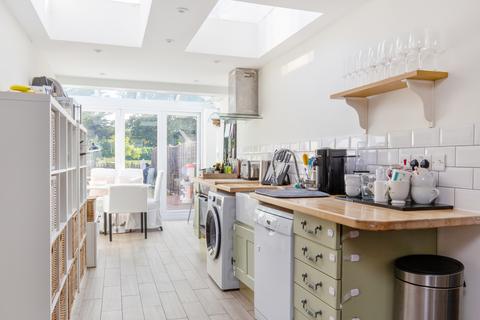 6 Aboyne Drive, London, SW20 0AL