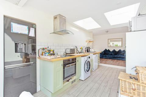 6 Aboyne Drive, London, SW20 0AL