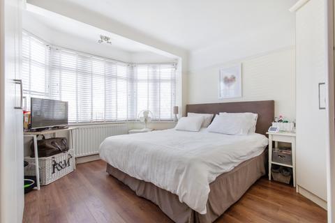 6 Aboyne Drive, London, SW20 0AL