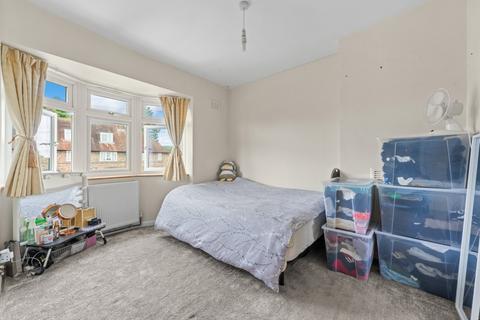 3 bedroom terraced house to rent, Furness Road, Morden SM4