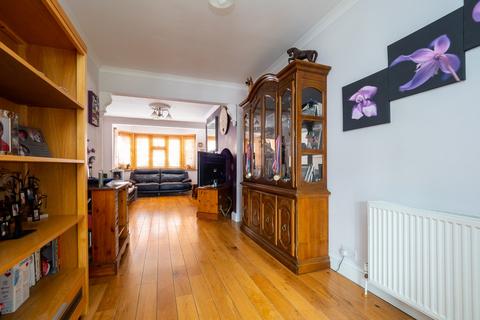 38 Kingsbridge Road, Morden, SM4 4QB