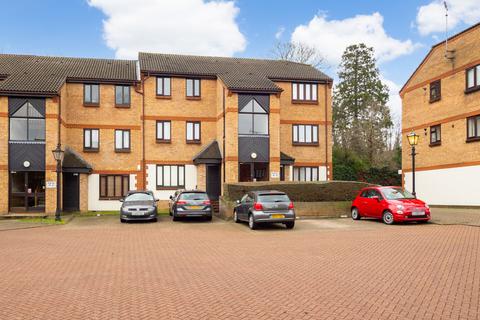 28 Kirk Rise, Sutton, SM1 3BF
