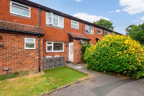 3 bedroom terraced house for sale, Claymore Close, Morden SM4