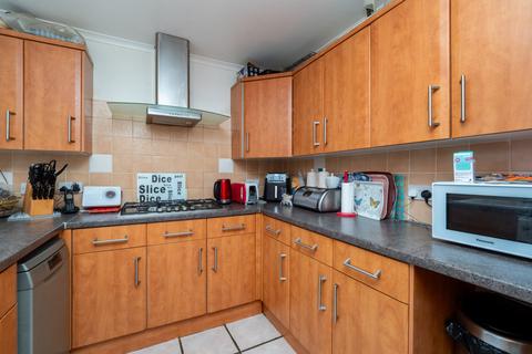 3 bedroom terraced house for sale, Claymore Close, Morden SM4