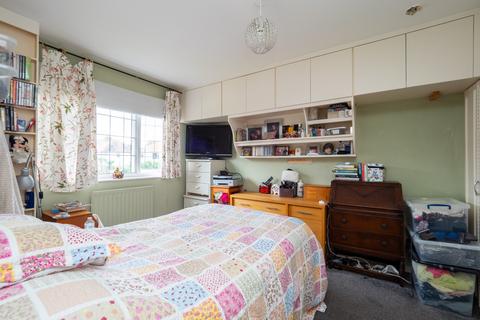 3 Claymore Close, Morden, SM4 5PS