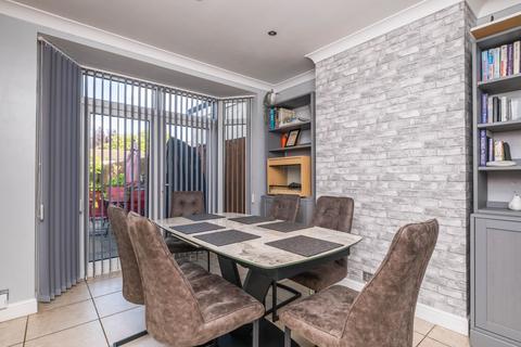 4 bedroom end of terrace house for sale, Brocks Drive, Sutton SM3