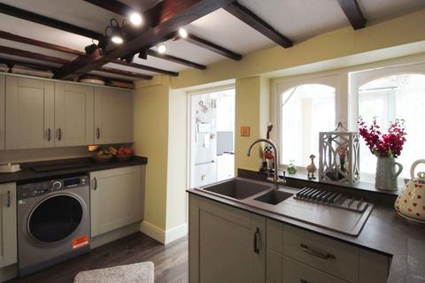 2 bedroom cottage for sale, Pattersons Cottages, Chapel Haddlesey YO8