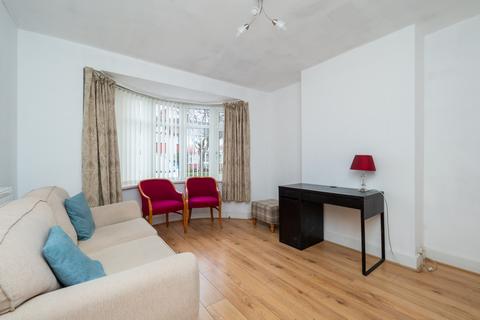 30 Kew Crescent, Cheam, Sutton, SM3 9RT