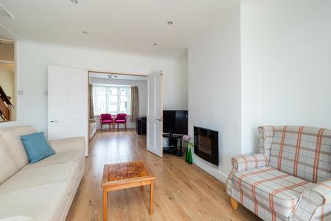 30 Kew Crescent, Cheam, Sutton, SM3 9RT