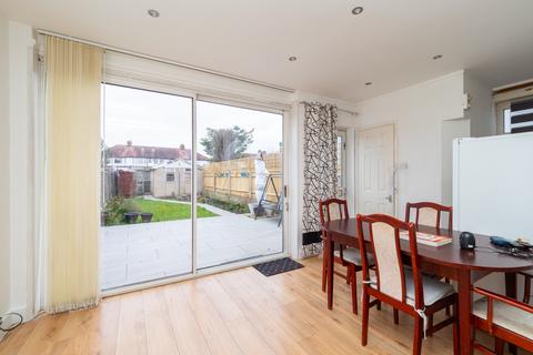 30 Kew Crescent, Cheam, Sutton, SM3 9RT
